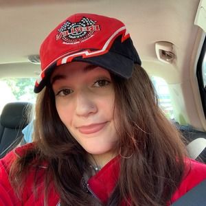 Meet your Posher, Isabelle